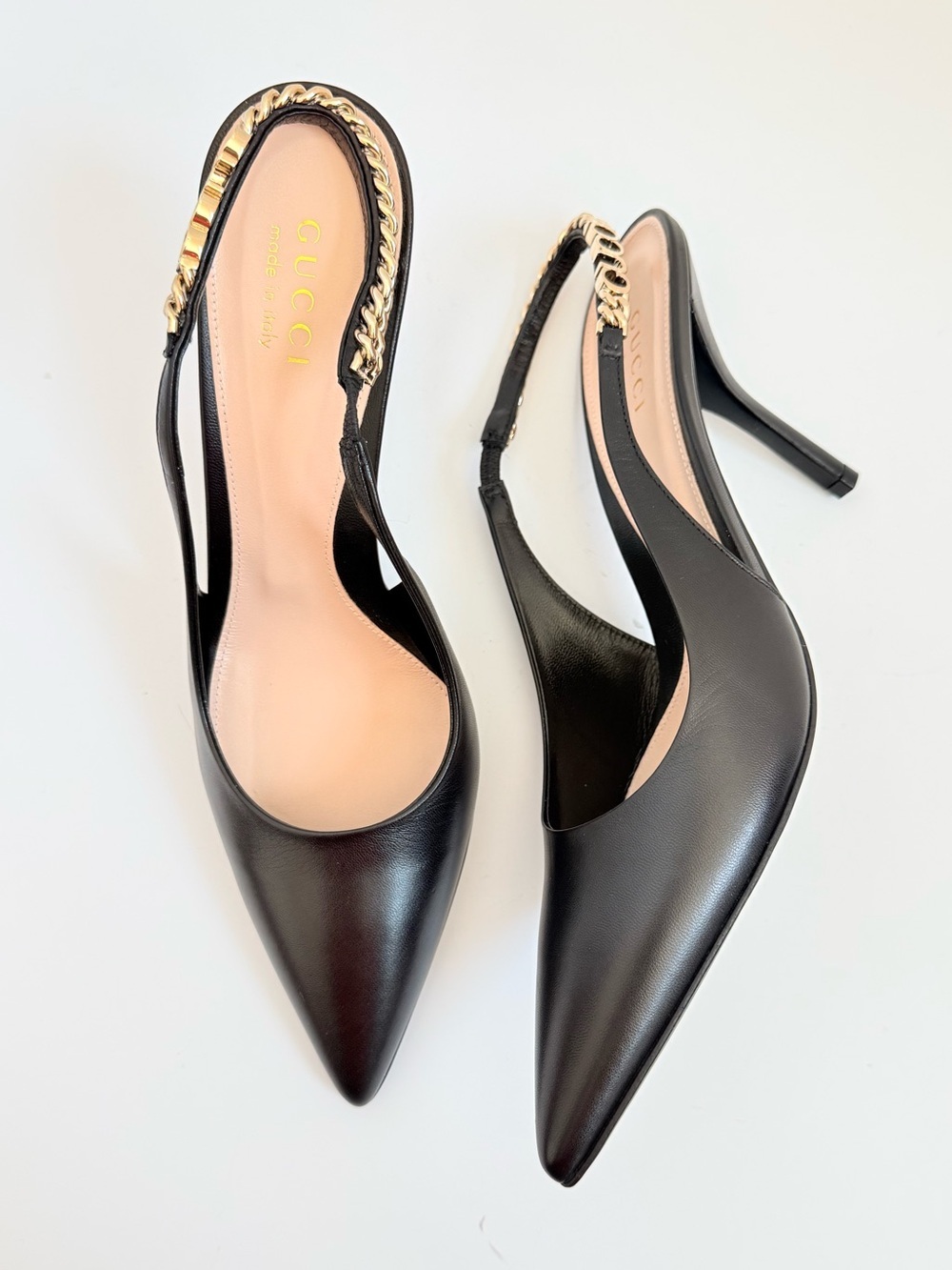 Gucci Signoria 85 Black Nappa Leather Gold Chain Slingback Pumps Heels EU 39